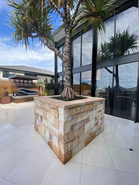 Colonial Ranch sandstone cladding installed Brisbane