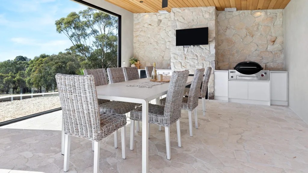Hotham limestone crazy paving with foster walling