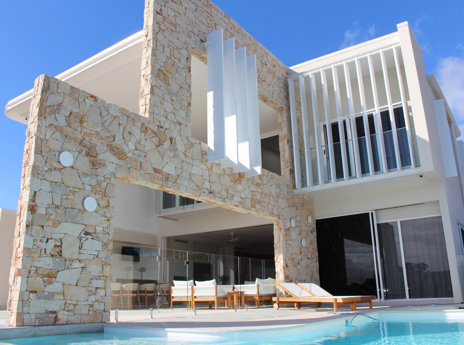 Irregular Burnie sandstone cladding installed feature wall Gold Coast