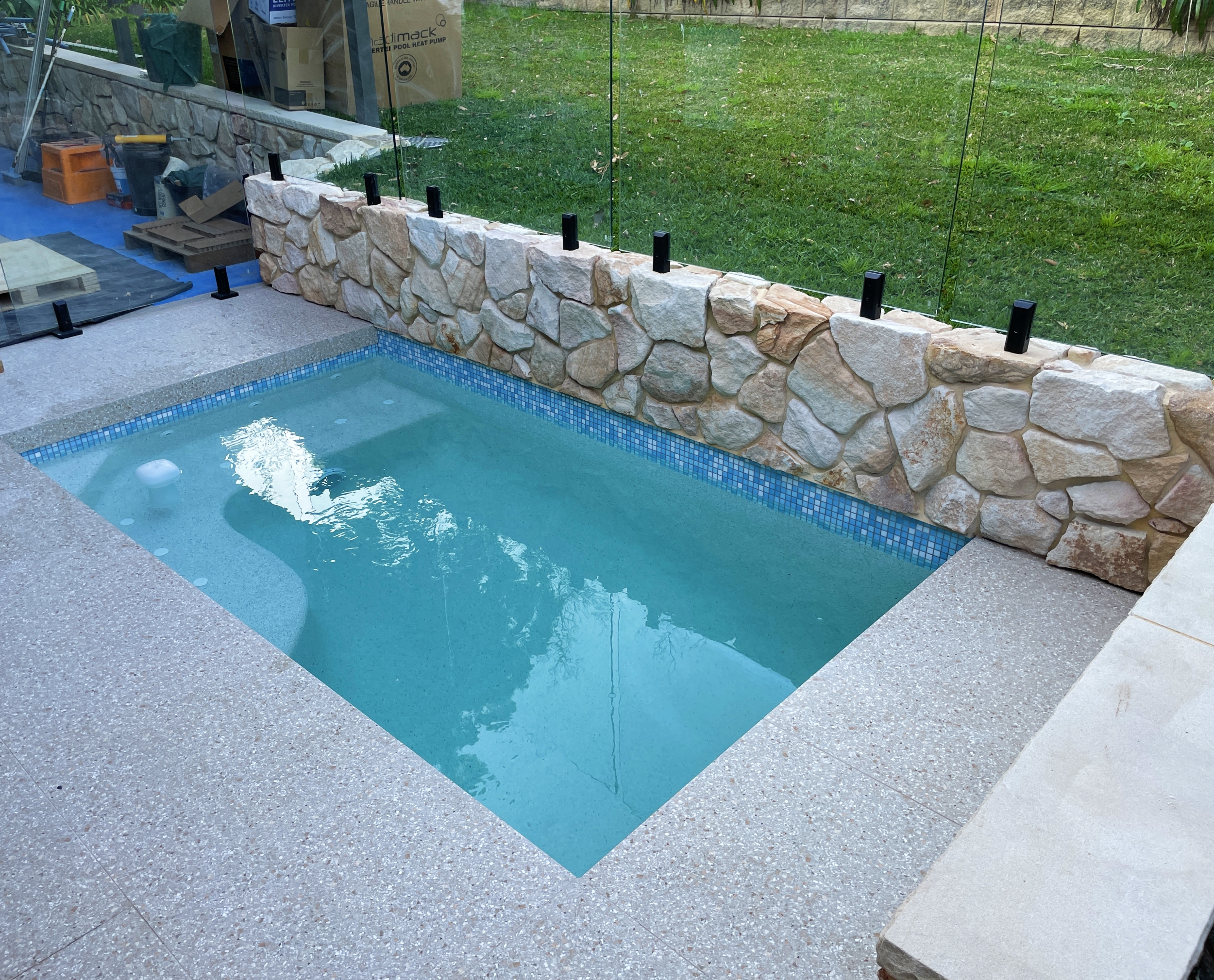 Loxton irregular walling pool feature wall project