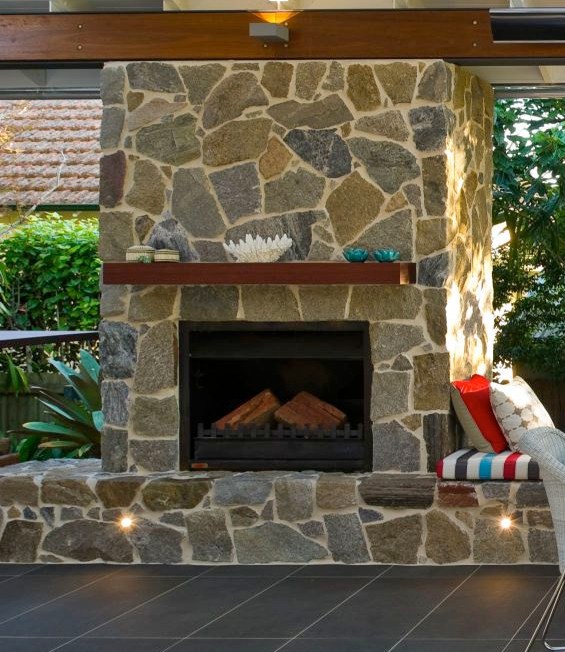 Irregular Tilpa granite cladding installed project wall