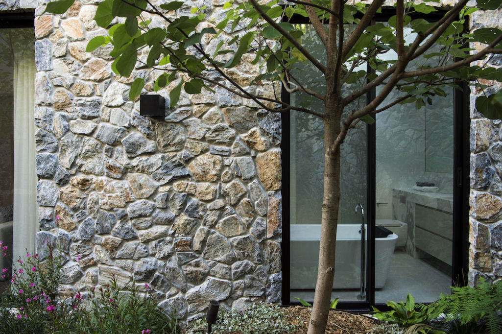 Irregular Wagin limestone cladding installed project