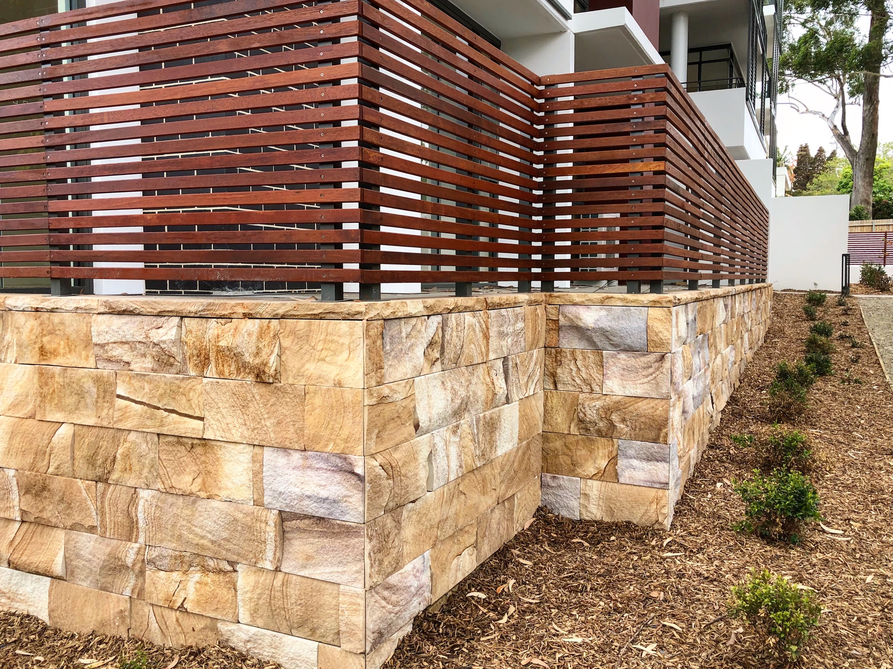 Kirra Ranch sandstone walling cladding veneer project