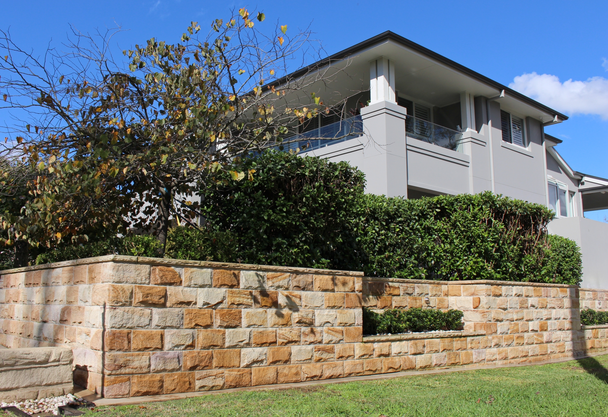 Rockfaced Banded sandstone cladding heritage building