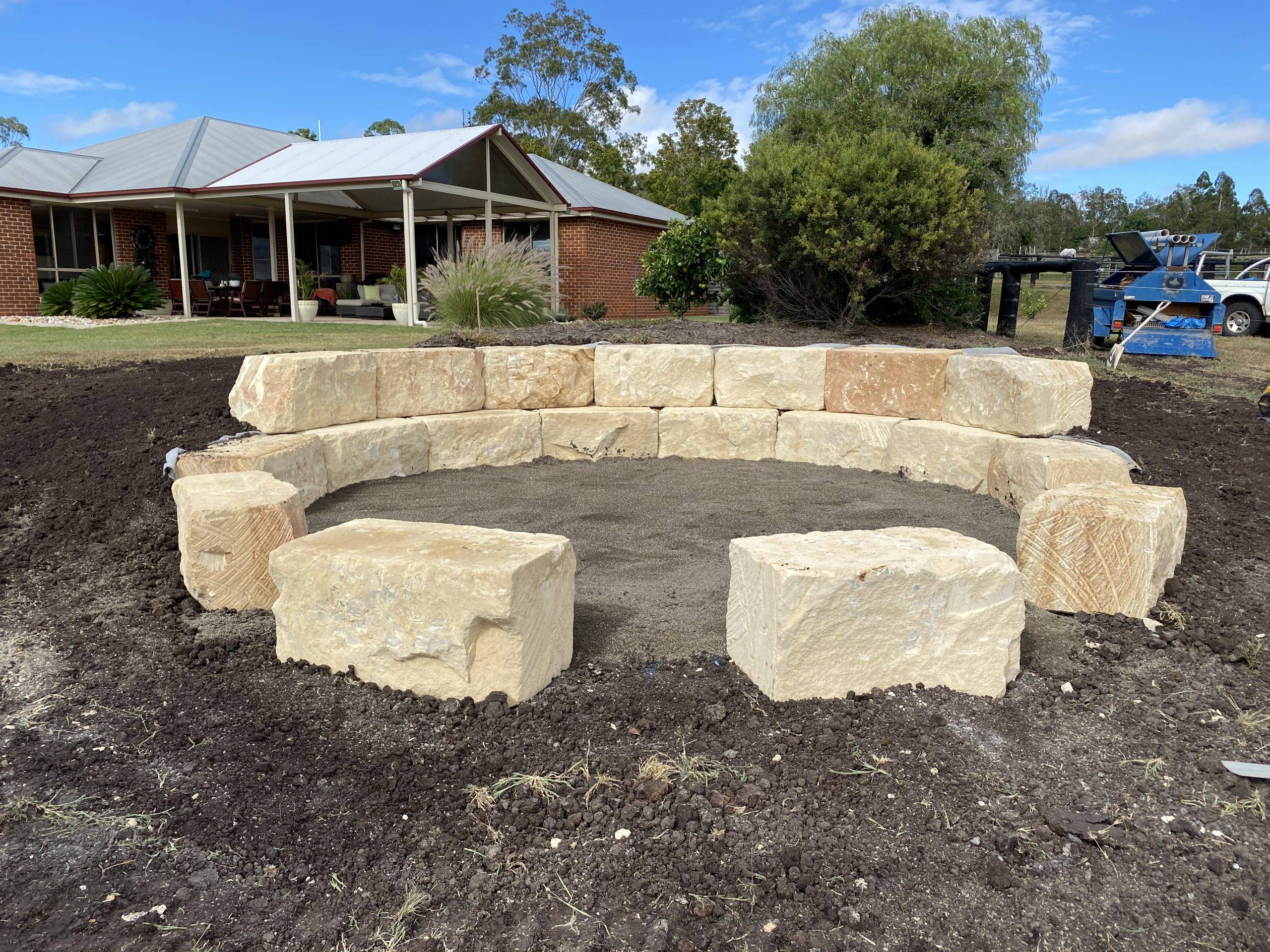 Texas quad sawn sandstone blocks for building